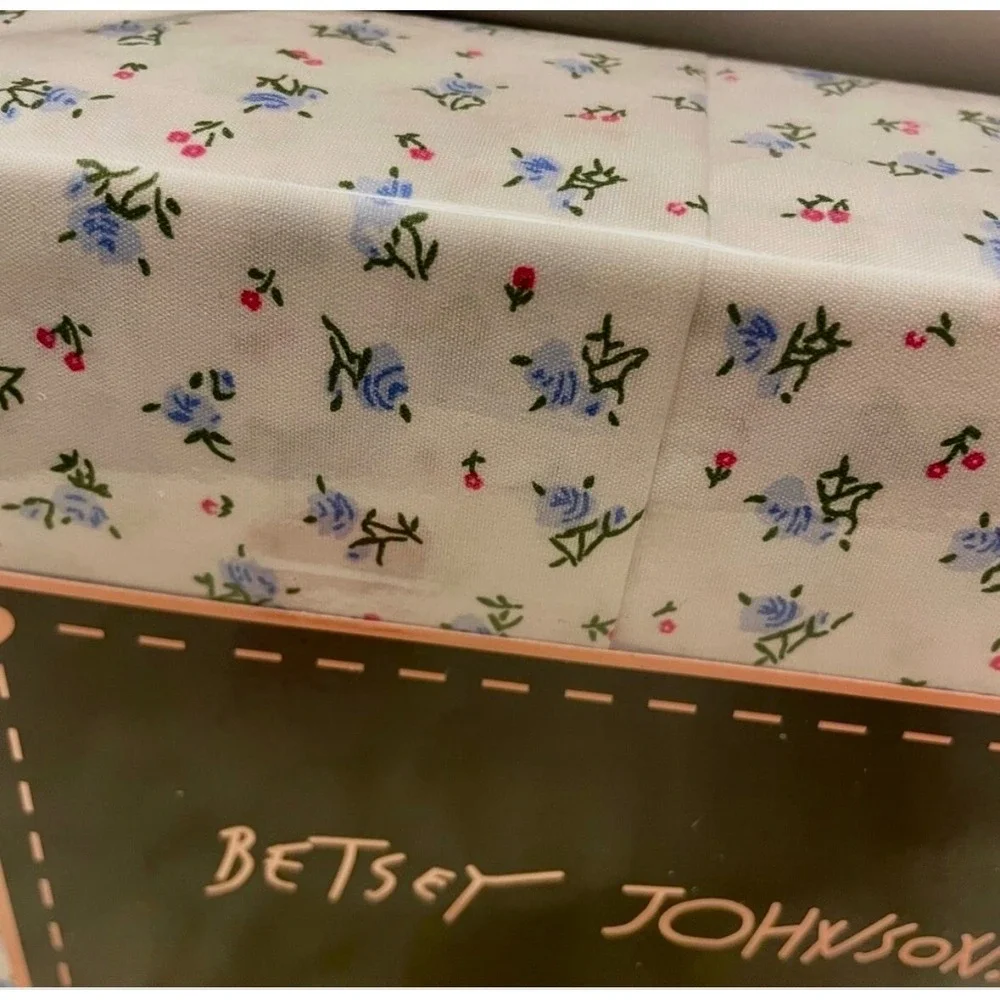 Betsey Johnson‎ Floral Sheet Set Twin 4 Piece Bonus Pillowcase Super Soft